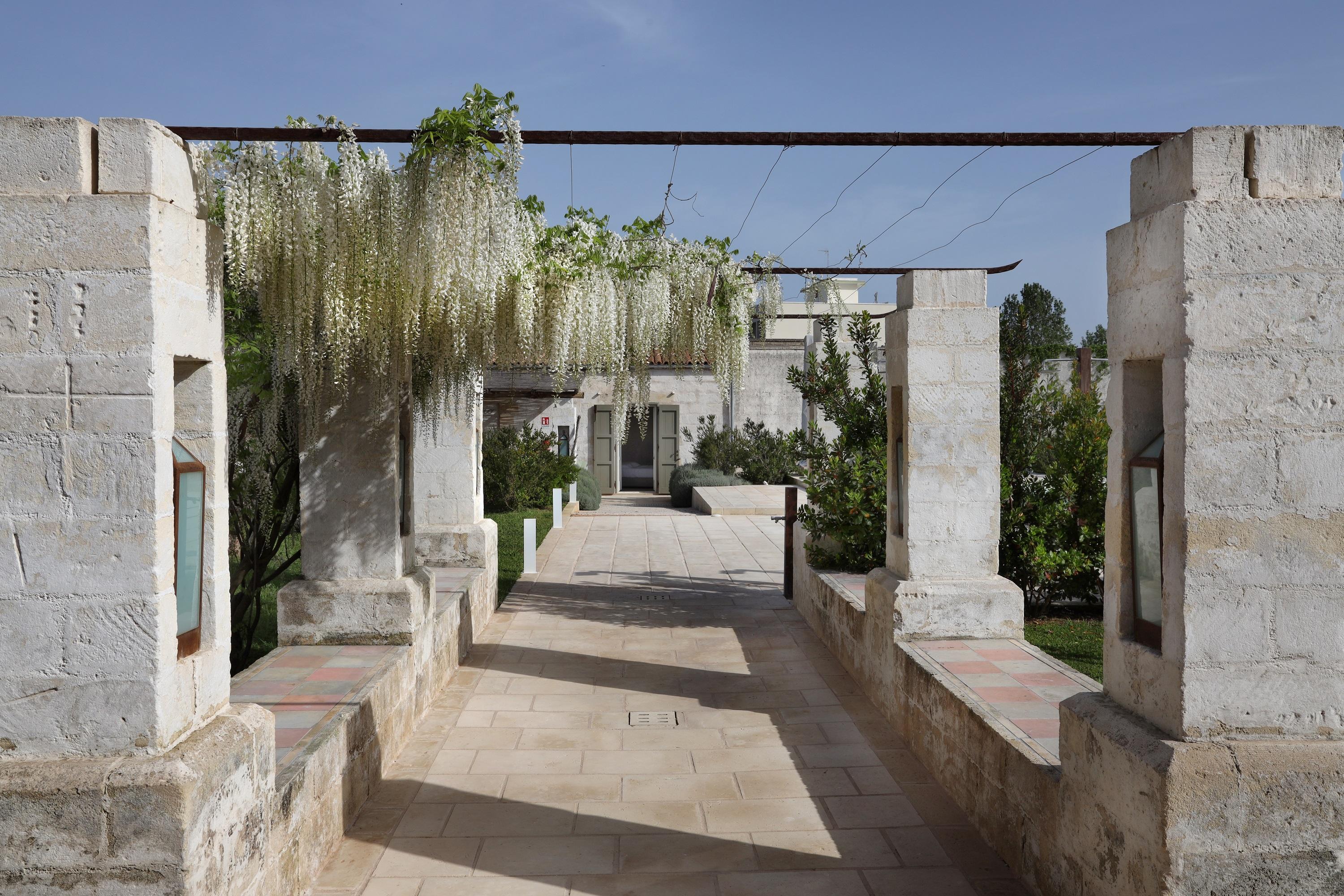 Masseria Borgo Sentinella Torre dell'Orso Exterior photo