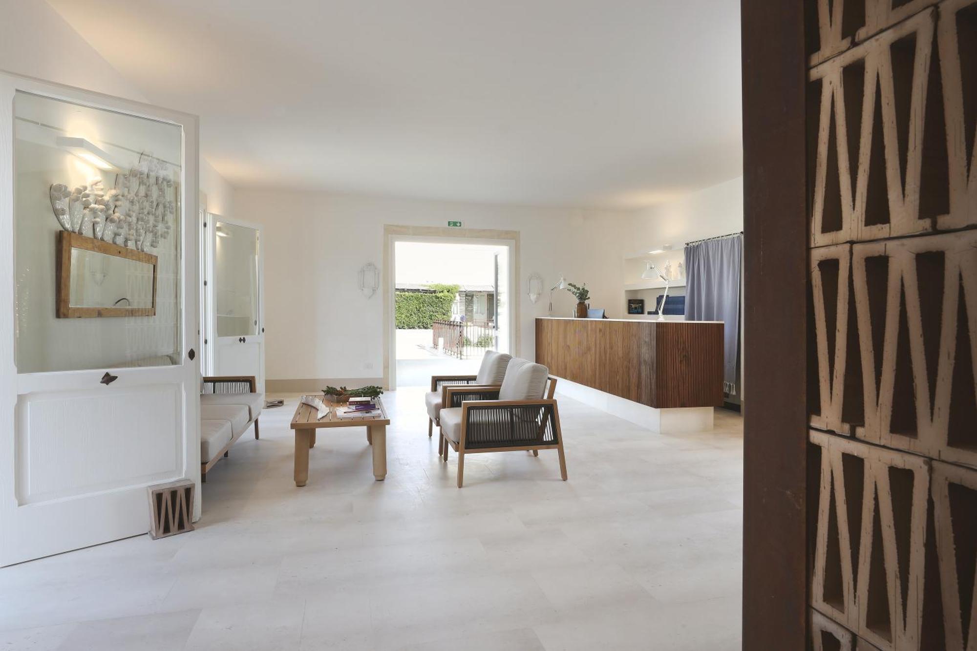 Masseria Borgo Sentinella Torre dell'Orso Exterior photo